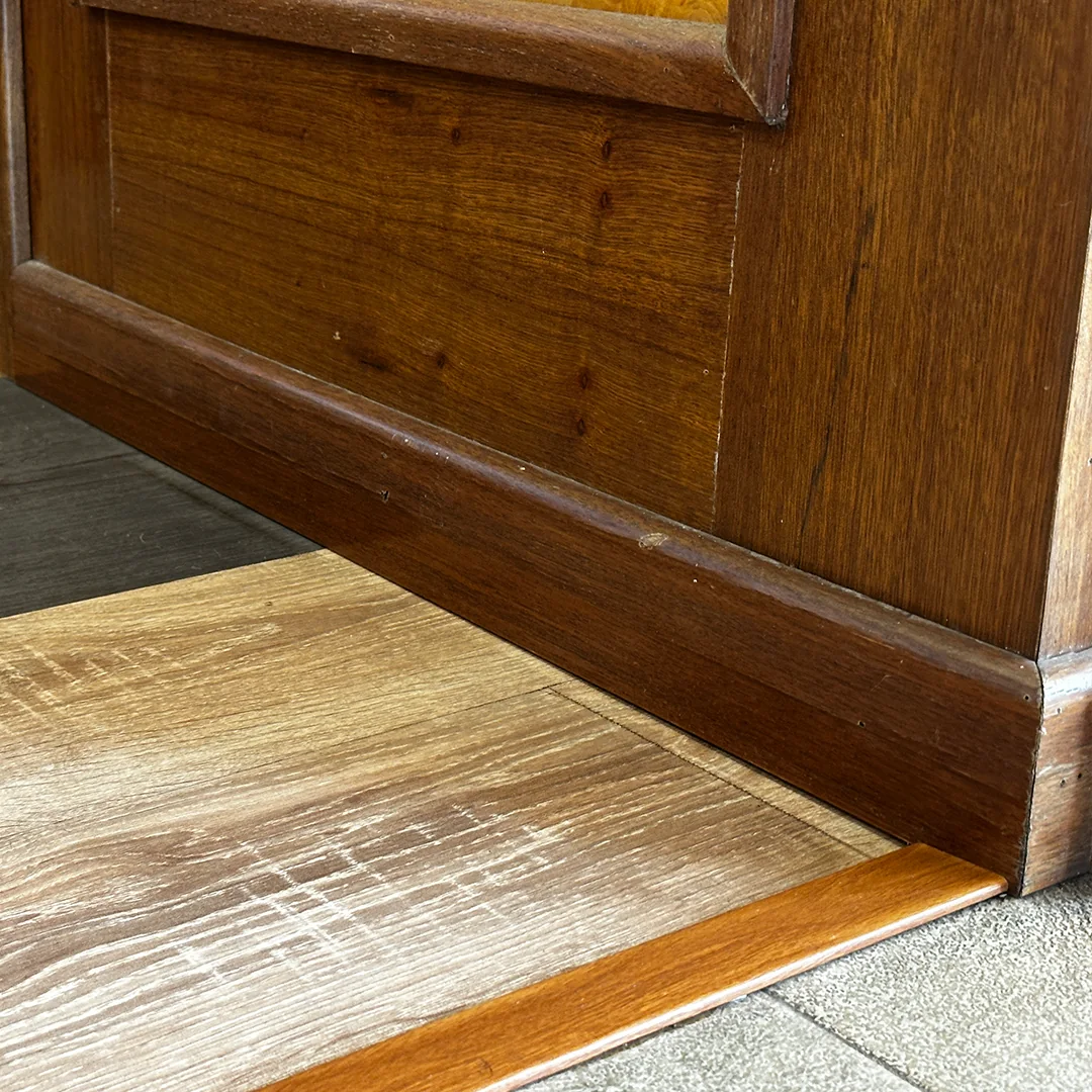JAC NAIL LESS Clip on Skirting